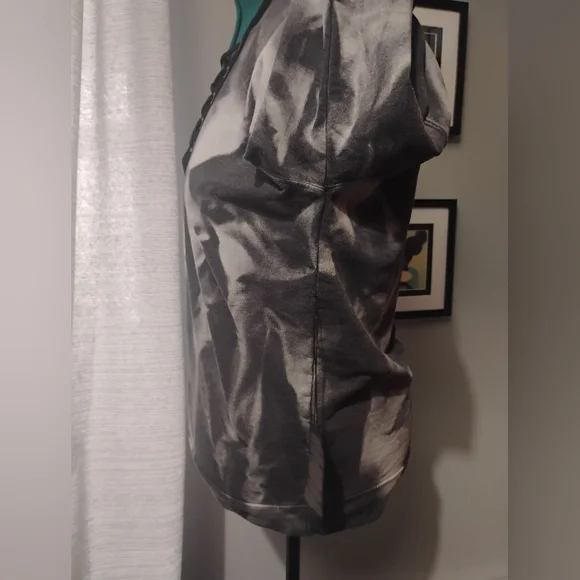 F21 Unique Tye Dye Lace Sweatshirt in Grey & Black, Sz XL - Picture 7 of 10